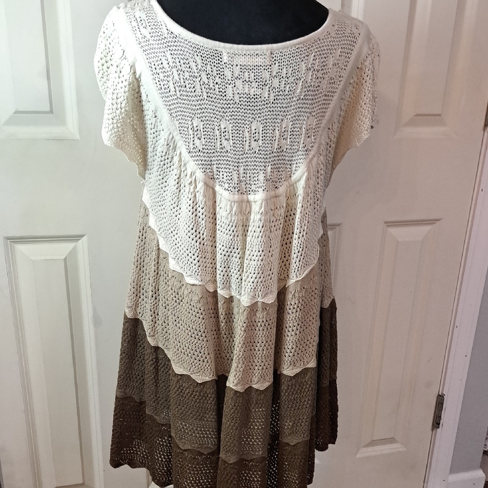 Roaman's Crochet Layered Tunic in Cream and Brown - Picture 5 of 7
